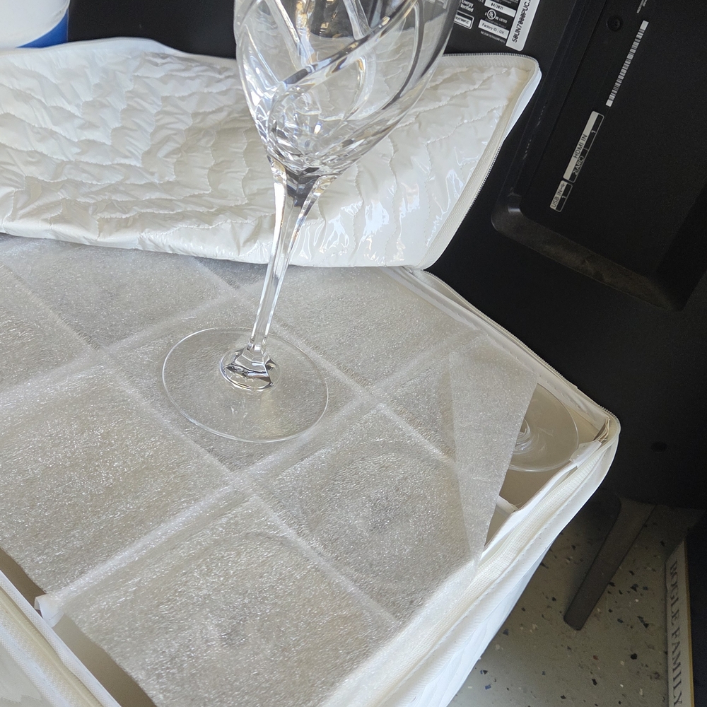 Elegant Clear Wine Glass
